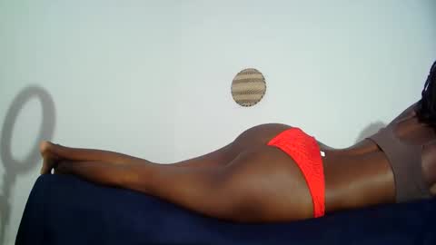 masked_shy_girl online show from 10/03/25, 11:40