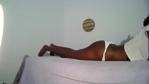 masked_shy_girl online show from 10/26/25, 11:20