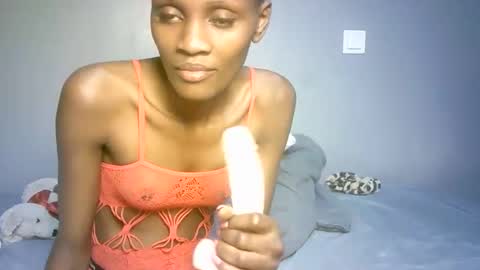 maskgang001 online show from 10/21/25, 02:01