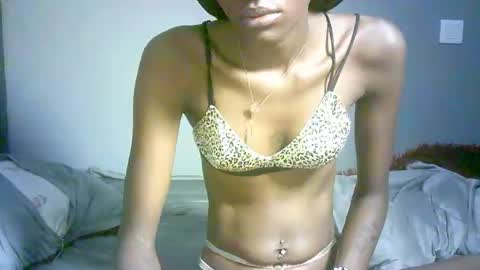 maskgang001 online show from 02/04/26, 02:06