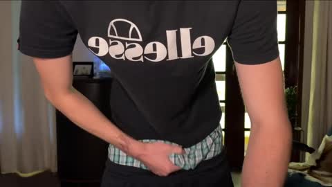 Snapshot of mason_gallagher chatting on 05/19/26, 03:51 Mason online show from 05/19/26, 03:51