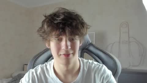 Snapshot of mason_jr chatting on 10/14/25, 07:47 mason_jr online show from 10/14/25, 07:47