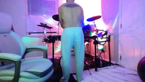 HappyZending online show from 01/15/26, 03:44