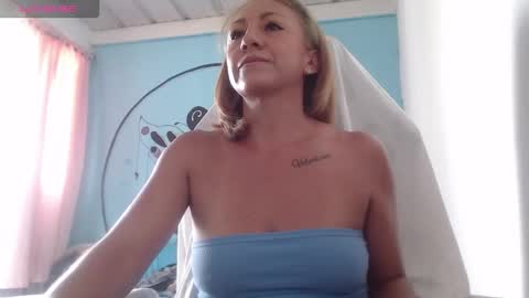 massiel ferreti online show from 10/23/25, 08:40