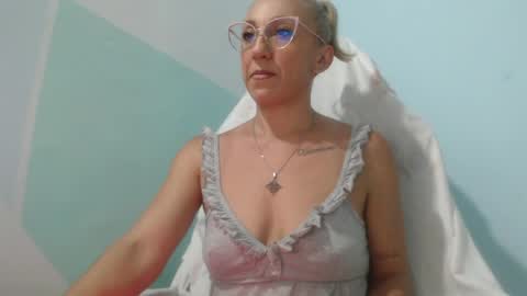 massiel ferreti online show from 04/18/26, 11:27