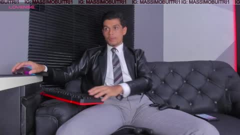 I am Massimo online show from 04/18/26, 12:58