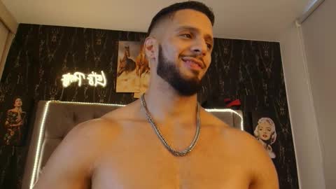 massimo_greco2 online show from 09/25/25, 10:24