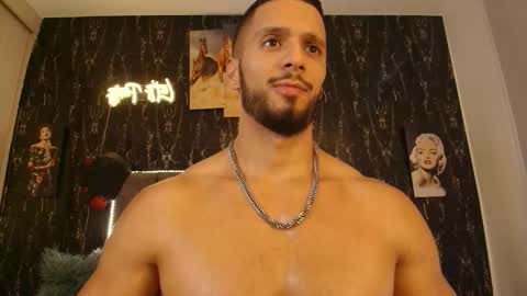 massimo_greco2 online show from 01/05/26, 09:29