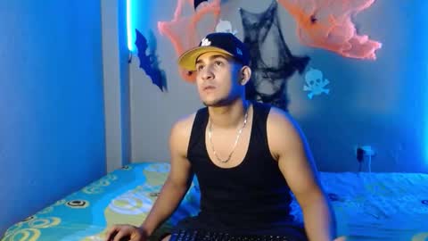 massimo_vidal online show from 10/25/25, 05:19