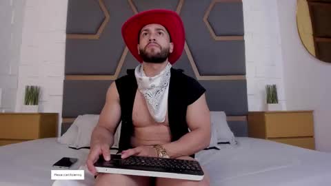 Massimo online show from 12/23/25, 03:37