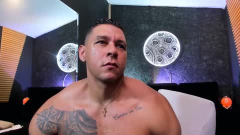 Snapshot of massimowalton2 chatting on 12/02/24, 11:40 massimowalton2 online show from 12/02/24, 11:40