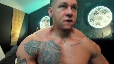 Snapshot of massimowalton2 chatting on 12/24/24, 03:38 massimowalton2 online show from 12/24/24, 03:38