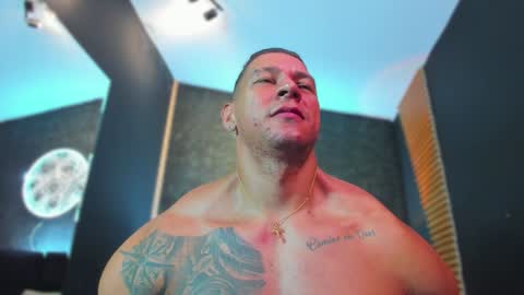 Snapshot of massimowalton2 chatting on 01/21/25, 01:22 massimowalton2 online show from 01/21/25, 01:22