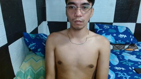 massive_boner02 online show from 12/09/24, 03:00