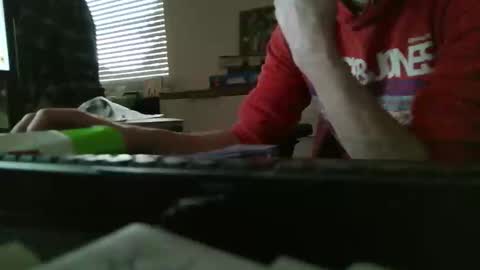 Snapshot of mastax15 chatting on 10/08/25, 02:58 mastax15 online show from 10/08/25, 02:58