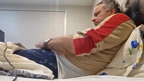 Erix online show from 10/28/25, 11:25