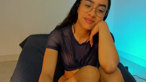 Snapshot of master_and_kami chatting on 06/05/26, 01:34 Kamila online show from 06/05/26, 01:34