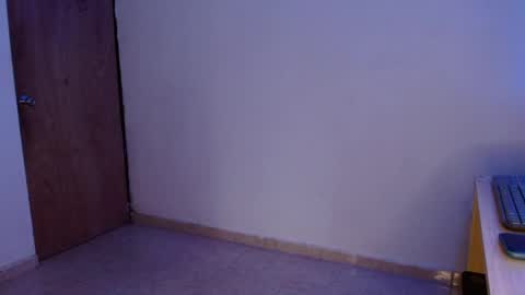 master_black777 online show from 04/29/26, 10:27