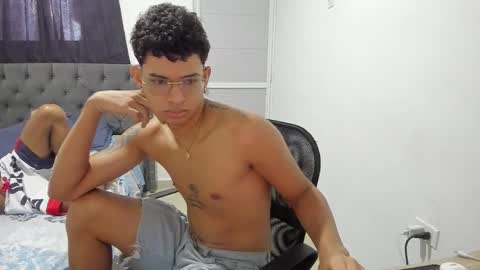 master_boy28 online show from 10/28/25, 05:04