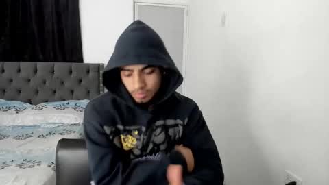 master_boy28 online show from 11/29/25, 08:39