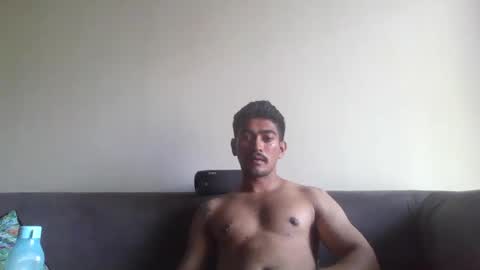 Snapshot of master_leoo chatting on 05/18/26, 03:35 master_leoo online show from 05/18/26, 03:35