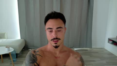 Snapshot of master_lukass chatting on 05/26/26, 04:25 master_lukass online show from 05/26/26, 04:25