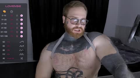 Snapshot of master_oil chatting on 12/12/24, 09:26 Huge Alex online show from 12/12/24, 09:26