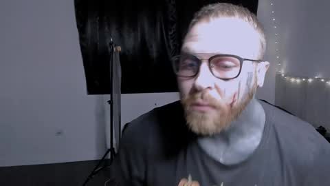 Snapshot of master_oil chatting on 01/02/25, 12:34 Huge Alex online show from 01/02/25, 12:34