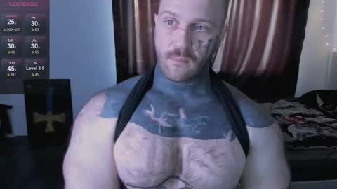 Snapshot of master_oil chatting on 09/23/25, 01:58 Huge Alex online show from 09/23/25, 01:58