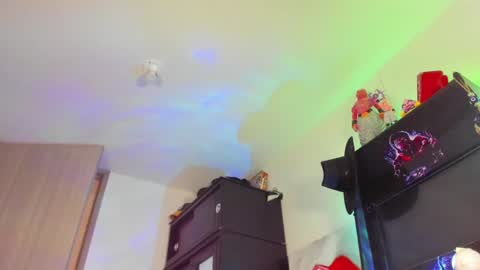 steven  online show from 02/26/25, 01:21