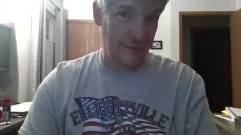 Snapshot of master_thorn chatting on 10/21/25, 01:39 Master Thorn online show from 10/21/25, 01:39