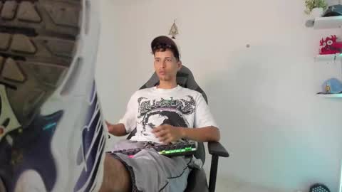 Snapshot of masteralda09 chatting on 03/25/26, 03:40 Alpha junior online show from 03/25/26, 03:40