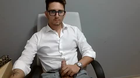 Snapshot of masterboss_fl chatting on 07/17/26, 11:39 Master Boss online show from 07/17/26, 11:39