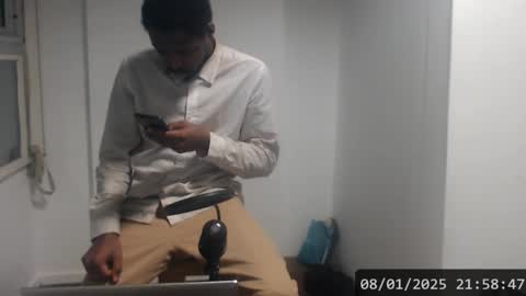 Snapshot of masterdomfuck chatting on 01/09/25, 12:57 Masterdomfuck online show from 01/09/25, 12:57