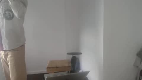 Snapshot of masterdomfuck chatting on 01/12/25, 08:14 Masterdomfuck online show from 01/12/25, 08:14