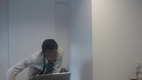 Snapshot of masterdomfuck chatting on 01/13/25, 09:52 Masterdomfuck online show from 01/13/25, 09:52