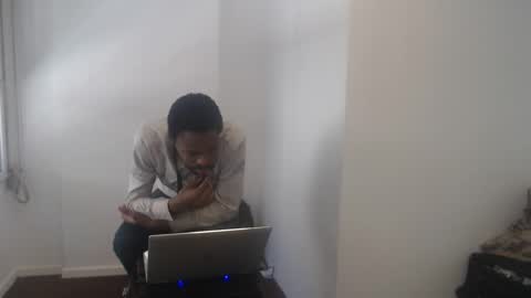 Snapshot of masterdomfuck chatting on 01/14/25, 04:29 Masterdomfuck online show from 01/14/25, 04:29