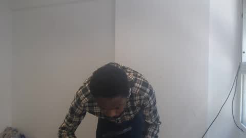 Snapshot of masterdomfuck chatting on 01/15/25, 03:29 Masterdomfuck online show from 01/15/25, 03:29