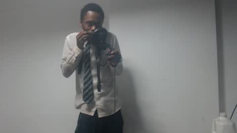 Snapshot of masterdomfuck chatting on 01/16/25, 03:23 Masterdomfuck online show from 01/16/25, 03:23