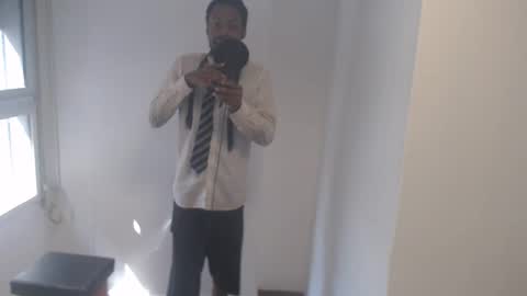 Snapshot of masterdomfuck chatting on 01/17/25, 01:46 Masterdomfuck online show from 01/17/25, 01:46