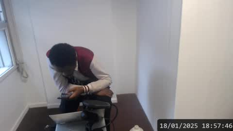 Snapshot of masterdomfuck chatting on 01/18/25, 09:55 Masterdomfuck online show from 01/18/25, 09:55