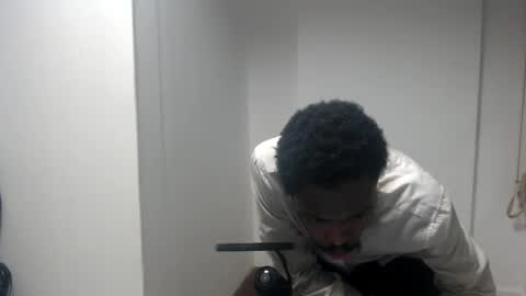 Snapshot of masterdomfuck chatting on 01/20/25, 01:07 Masterdomfuck online show from 01/20/25, 01:07