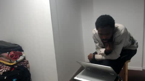 Snapshot of masterdomfuck chatting on 01/23/25, 12:04 Masterdomfuck online show from 01/23/25, 12:04