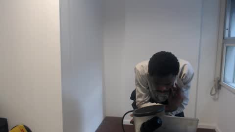 Snapshot of masterdomfuck chatting on 01/27/25, 10:06 Masterdomfuck online show from 01/27/25, 10:06