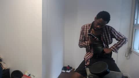 Snapshot of masterdomfuck chatting on 01/28/25, 09:40 Masterdomfuck online show from 01/28/25, 09:40