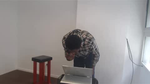 Snapshot of masterdomfuck chatting on 02/14/25, 03:15 Masterdomfuck online show from 02/14/25, 03:15