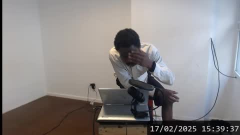 Snapshot of masterdomfuck chatting on 02/17/25, 06:37 Masterdomfuck online show from 02/17/25, 06:37