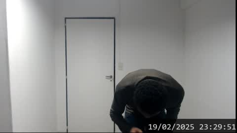 Snapshot of masterdomfuck chatting on 02/20/25, 02:29 Masterdomfuck online show from 02/20/25, 02:29