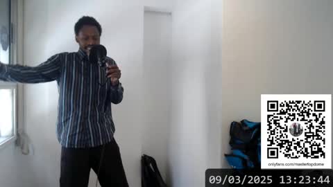 Snapshot of masterdomfuck chatting on 03/09/25, 04:22 Masterdomfuck online show from 03/09/25, 04:22