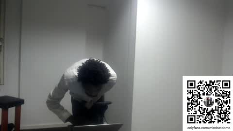 Snapshot of masterdomfuck chatting on 09/09/25, 10:42 Masterdomfuck online show from 09/09/25, 10:42